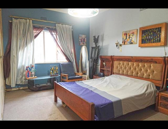 9 BEDROOM HOUSE FOR SALE IN SYDENHAM